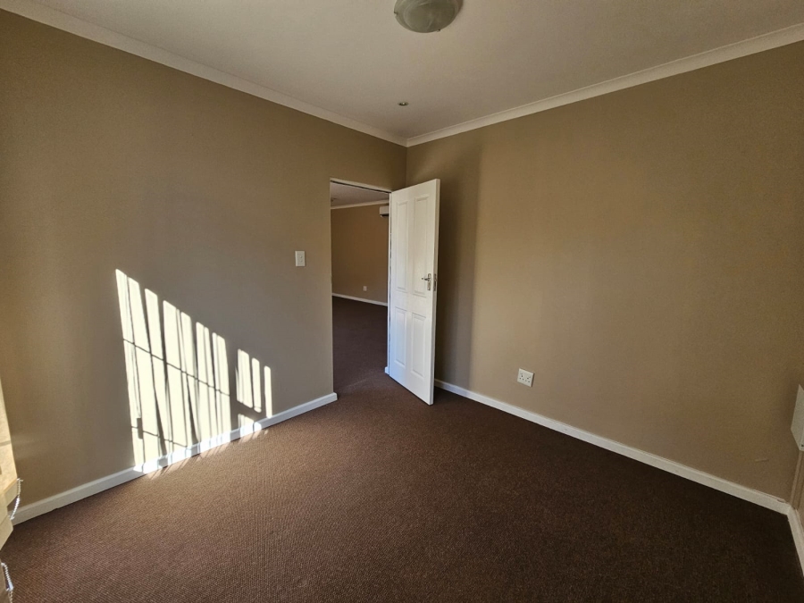 To Let commercial Property for Rent in Vincent Eastern Cape